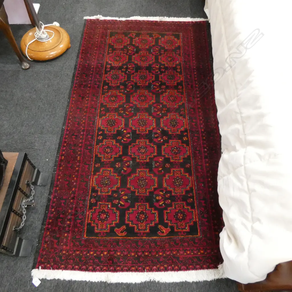HAND KNOTTED ALL WOOL RUG 1750 X 930MM Image 1++