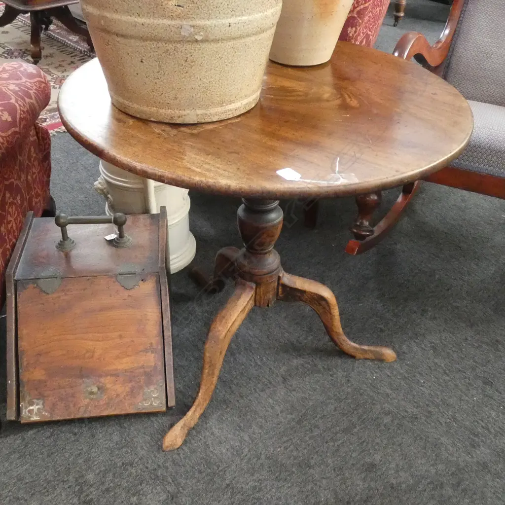 GEORGE III TILT-TOP MAHOGHANY TABLE Image 1++