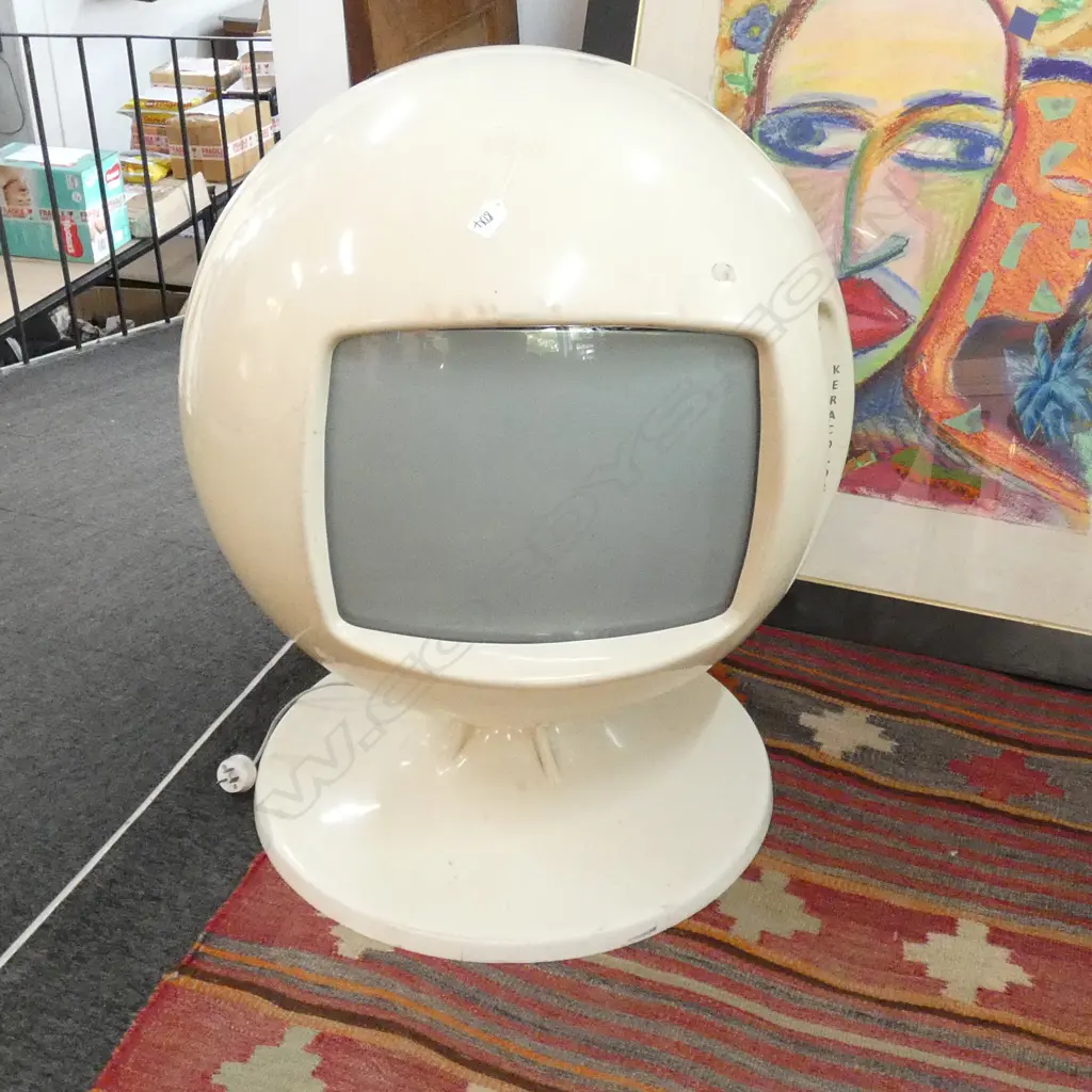 KERACOLOUR TV H. 800MM Image 1++