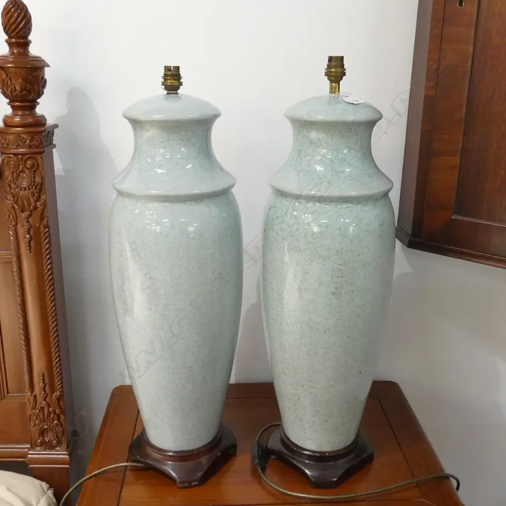2 NEAR PR CRACKLE GLAZE LAMPS NO SHADES H. 680MM Image 1++