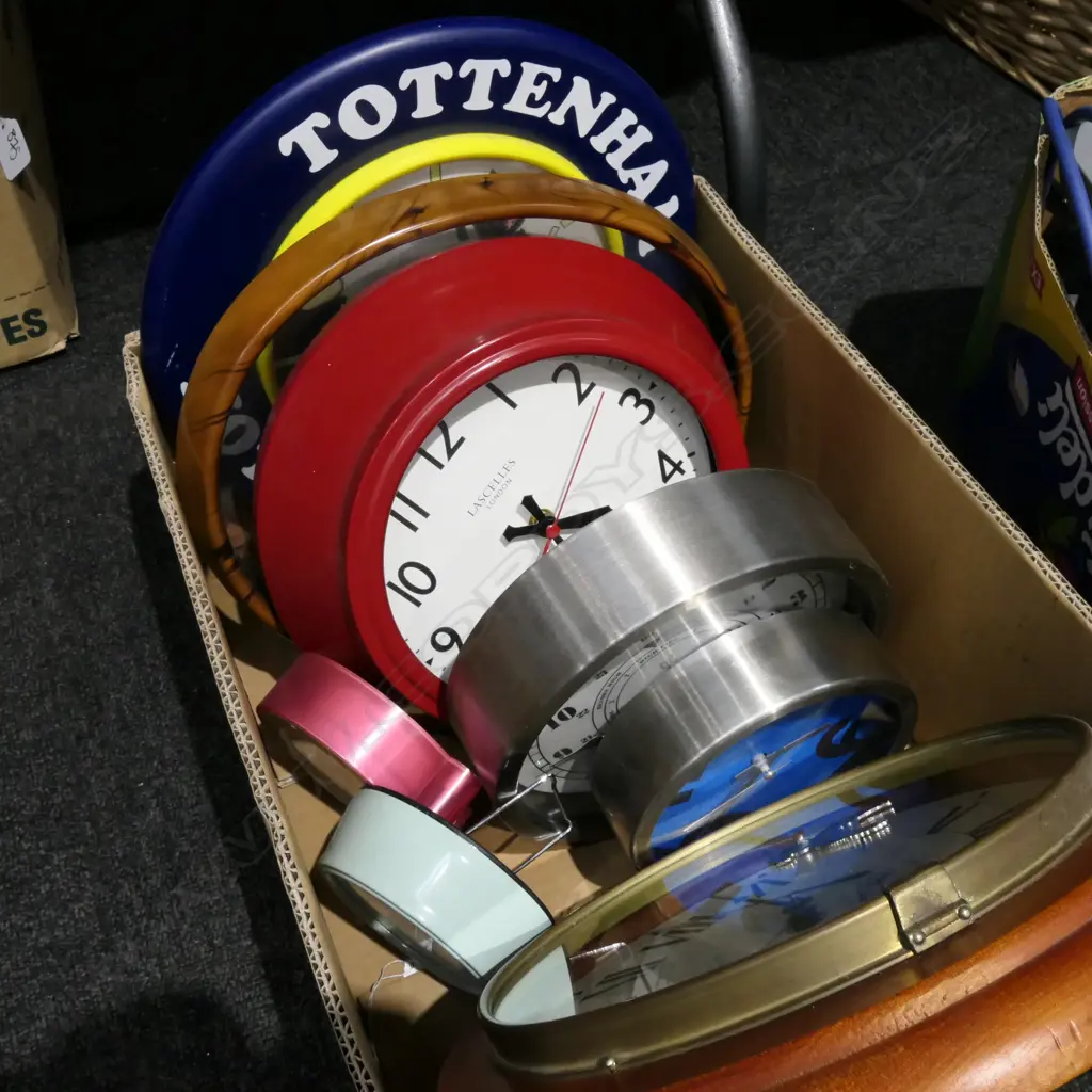 BOX LOT ASST. WALL CLOCKS + HARLEY DAVIDSON BADGE Image 1++