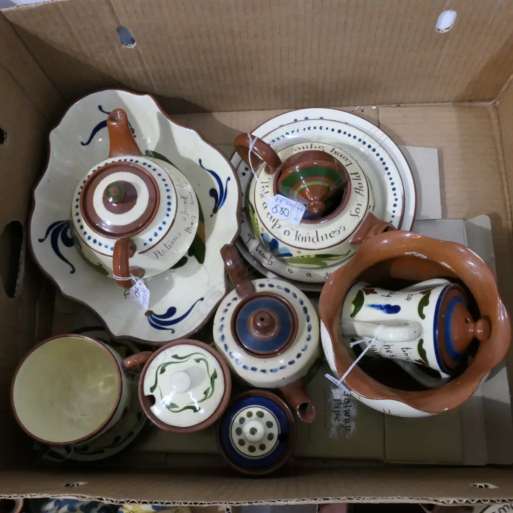 11 PCES TORQUAY WARE  Image 1++