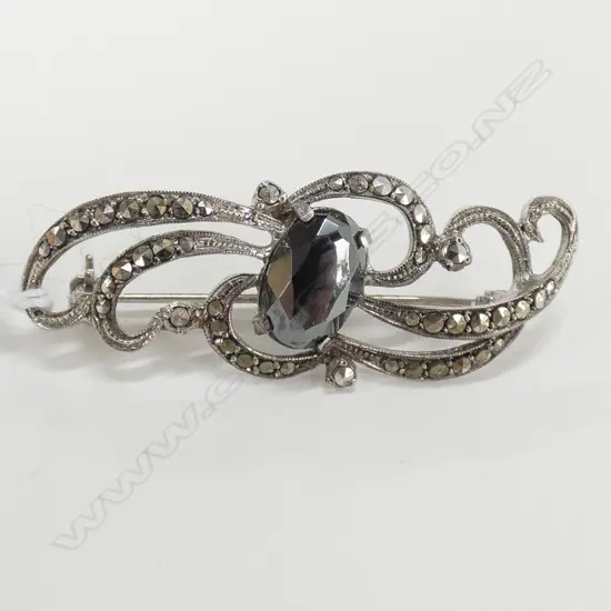 VINTAGE SILVER & MARCASIRE SCOLLING BROOCH