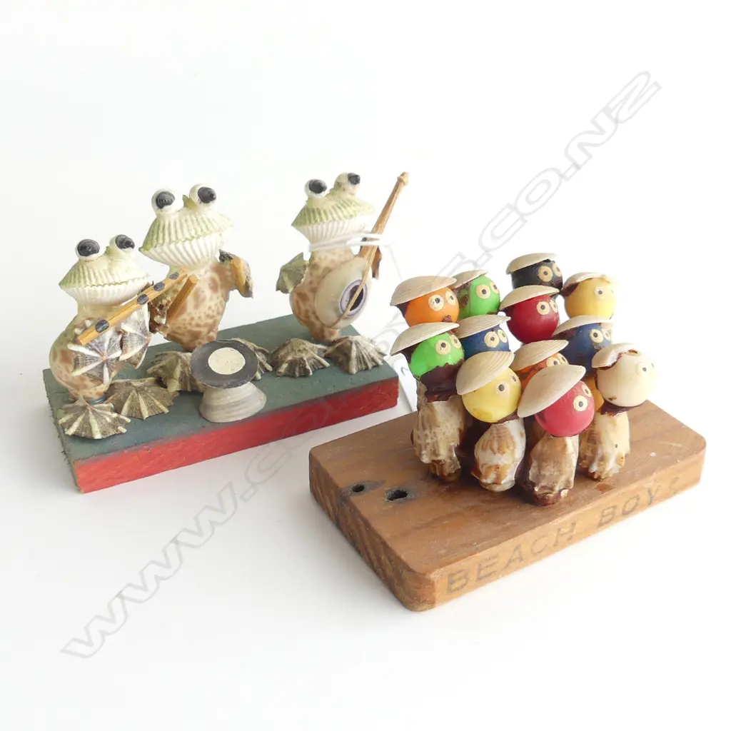 (7) 2 SMALL BANDS 1 OF FROGS AND OTHER ‘BEACH BOYS’ ORCHESTRA Image 1++