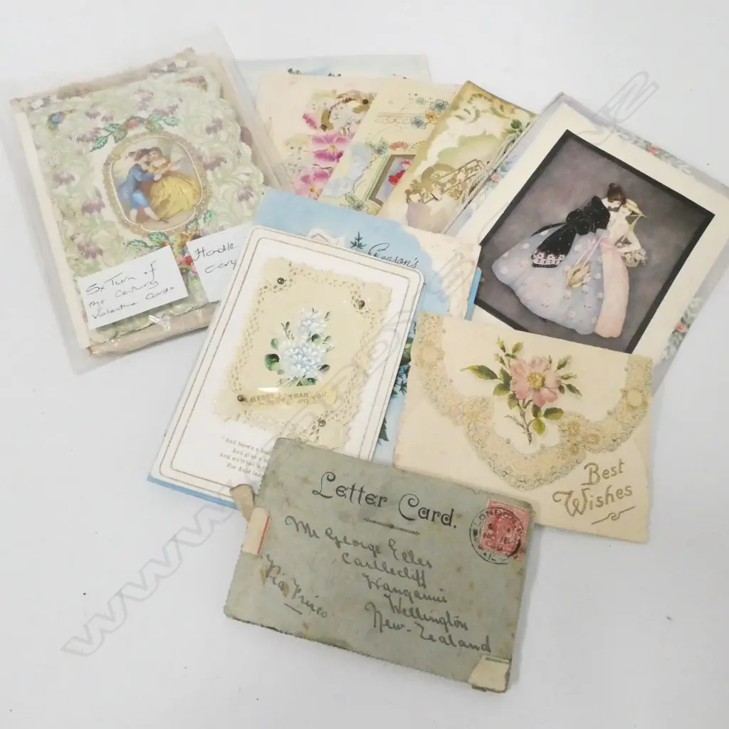 (40) A COLLECTION OF TURN OF THE CENTURY VALENTINES CARDS & XMAS CARDS Image 1++