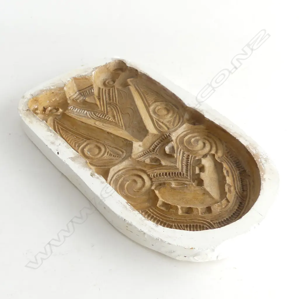 (40) PLASTER TIKI MOULD, 320 x 180mm Image 1++
