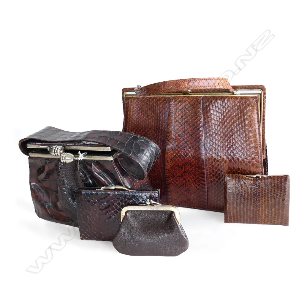 (4) VINT. SNAKESKIN HANDBAG, COIN PURSE & WALLET plus FAUX CROCODILE HANDBAG & COIN PURSE, LARGEST 240 x 200mm Image 1++