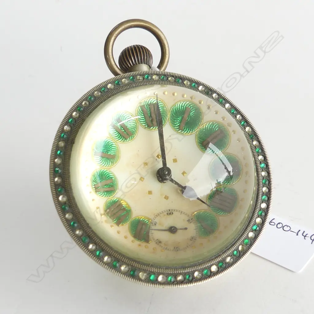 (14) A GLASS BALL DESK CLOCK H. 110 Image 1++