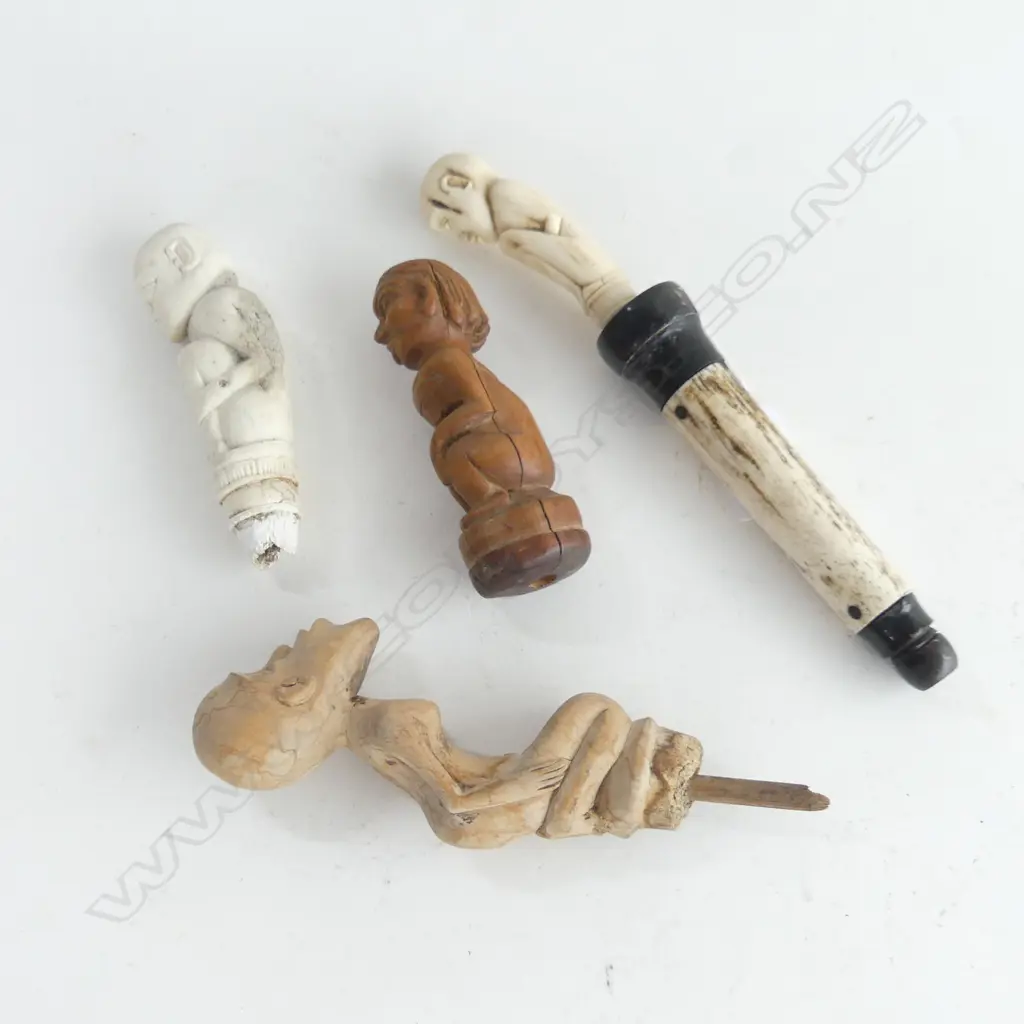 4 CARVED AFRICAN FINIAL FIGURES 2 WOOD + 2 BONE H. 210mm Image 1++