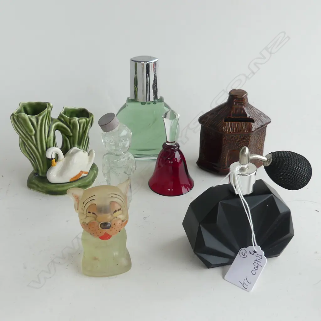 7 ITEMS INCL. 4 PERFUME BOTTLES H. 120mm + SWAN VASE AF Image 1++