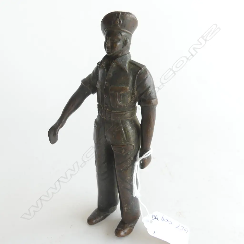 BRONZE FIGURE OF SOLDIER PURCHASED IN NEPAL IN 1970s H. 160mm Image 1++