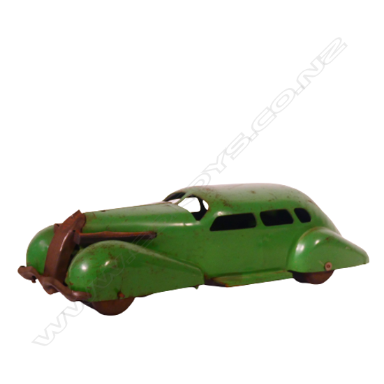 RARE 1930s WYANDOTTE GREEN METAL 'LA SALLE' SEDAN L. 390mm. rear bumper absent