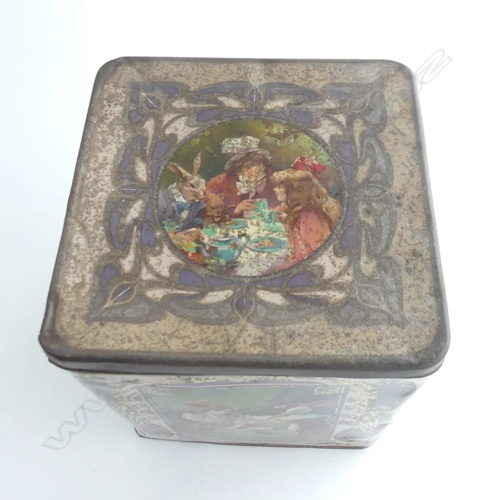 (72) LG c.1900 ALICE IN WONDERLAND BISCUIT TIN, 260 x 230mm Image 1++