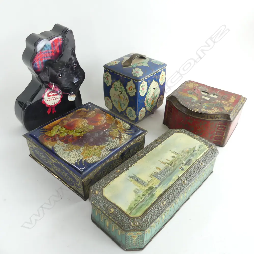 (61) 5 OLD TINS, 1 WITH INTEGRATED CALENDAR TO THE LID ANOTHER AS SCOTTISH TERRIER Image 1++