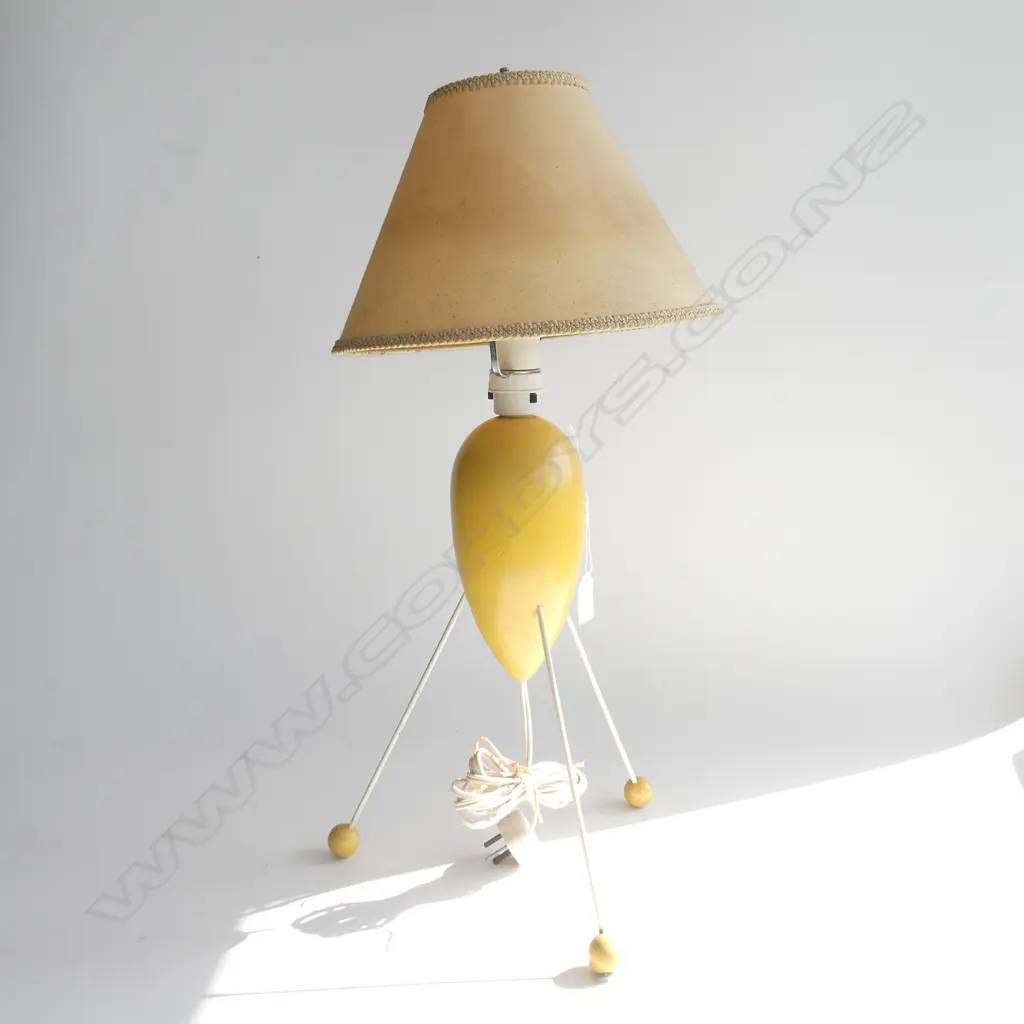 (78) YELLOW RETRO SPUTNIK DESK LAMP & SHADE 560MM Image 1++