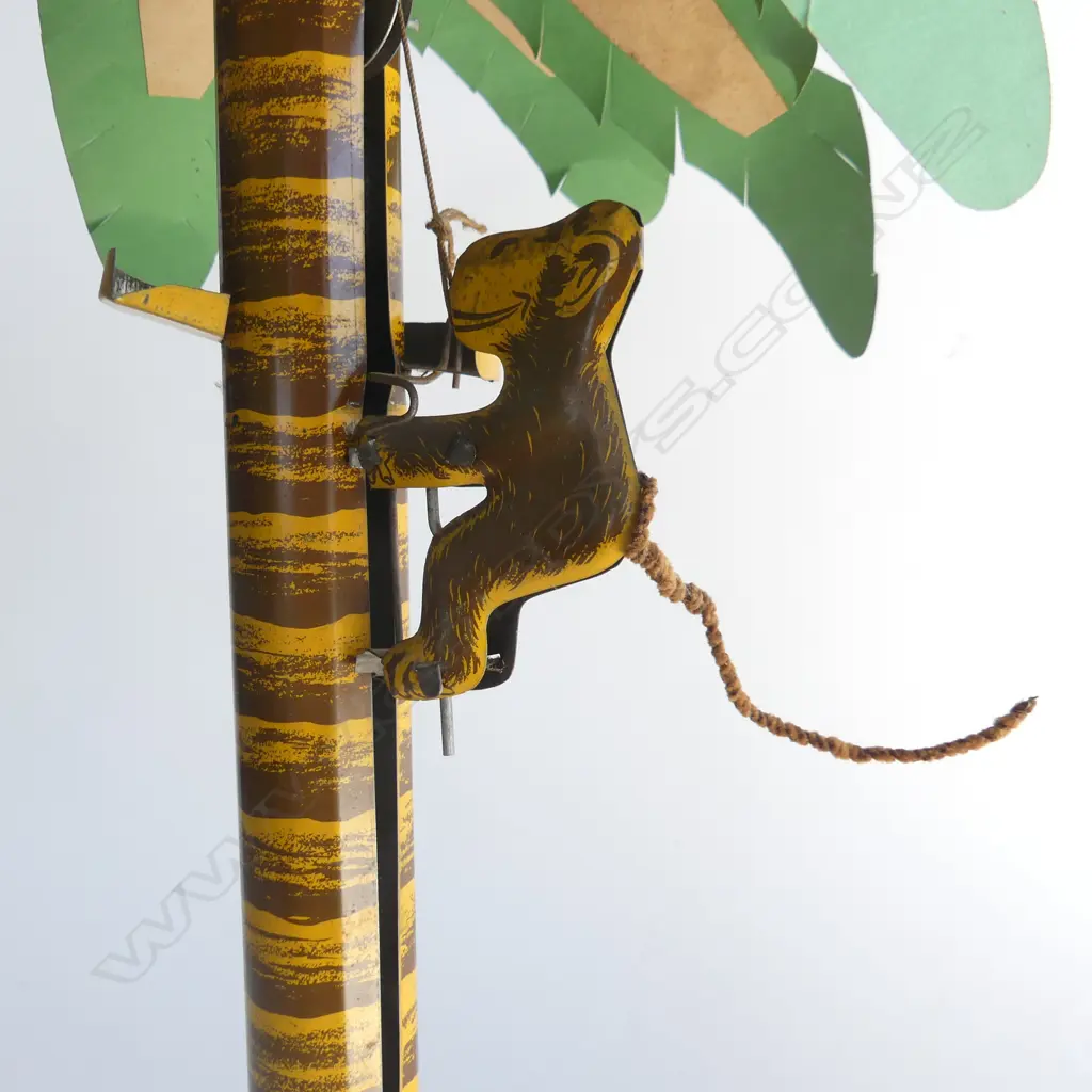 (82) TIN TOY MONKEY CLIMBS COCONUT PALM 460MM Image 1++