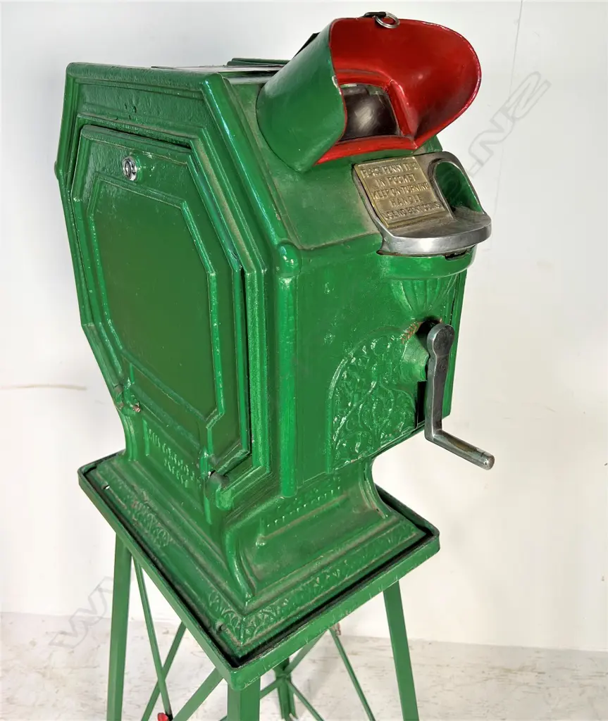 OLD CAST IRON ARCADE PENNY IN THE SLOT MUTOSCOPE VIEWER H.1450mm Image 1++