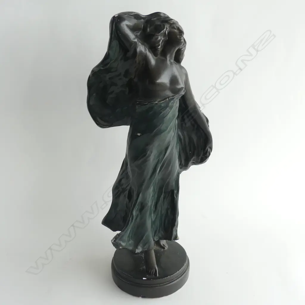 (85) PLASTER FIGURINE ISADORA DUNCAN DANCING 520MM Image 1++