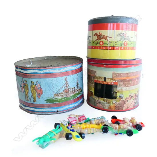 (59) 2 OLD TIN ITEMS. BISCUIT TIN AS HORSE RACE WITH REVEAL & DRUM.