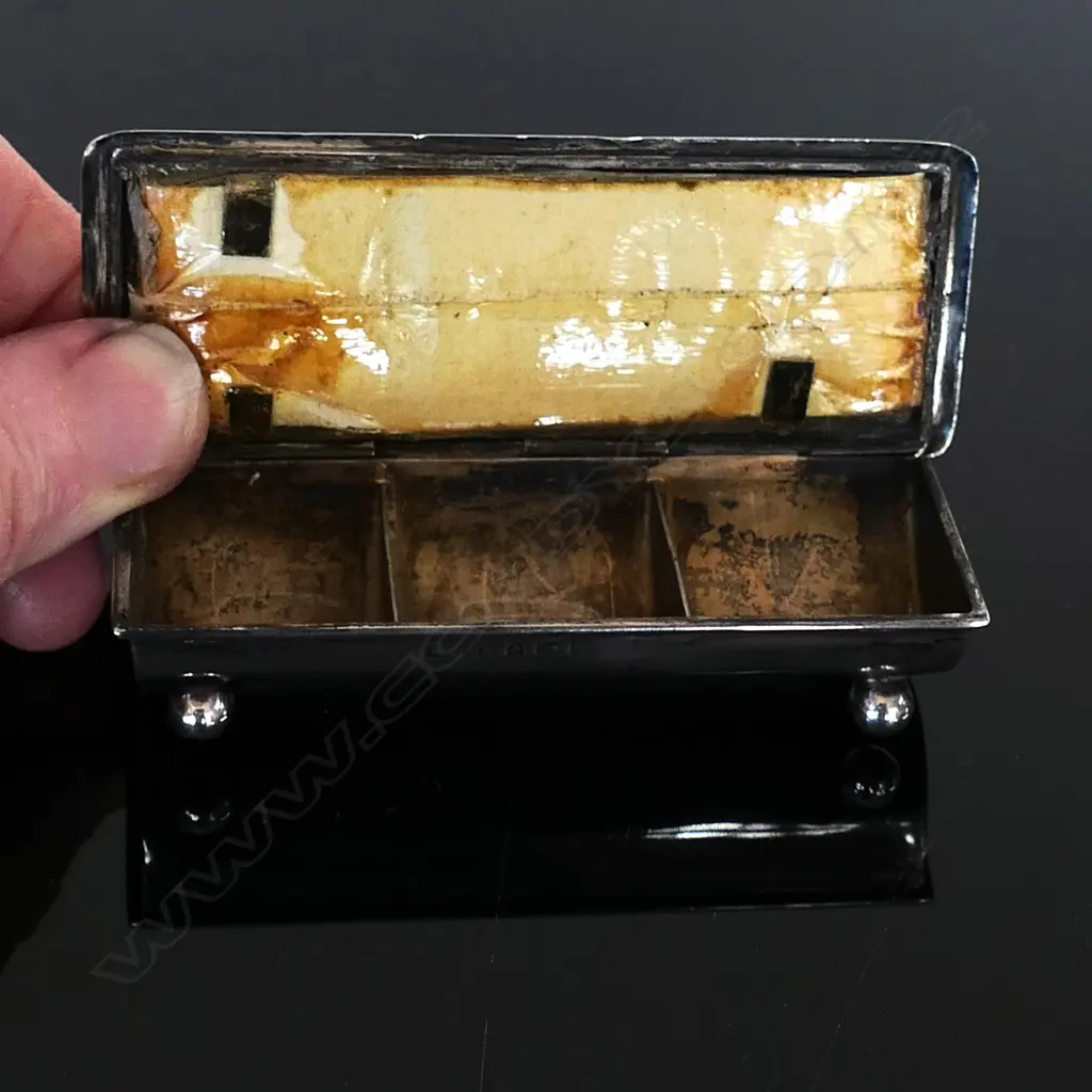1902 Hallmarked Silver three compartment box by William Henry Sparrow Image 1++