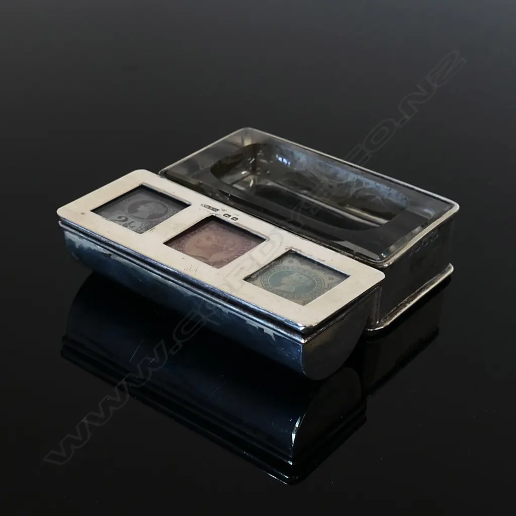 Chester 1904 Hallmarked  Silver three compartment box and glass reservoir moistener combined, by King & Sons Image 1++
