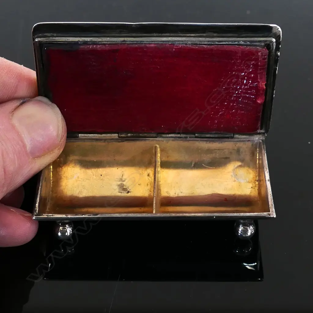 Birmingham 1900 Hallmarked Silver two compartment box by CS &FS Saunders and Shepherd Image 1++
