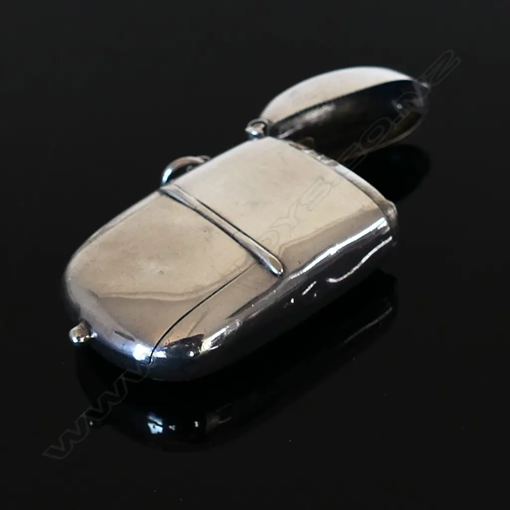 1907 Chester Silver Hallmarked , Combined Vesta Case and Sovereign Holder with Stamp Compartment, Image 1++
