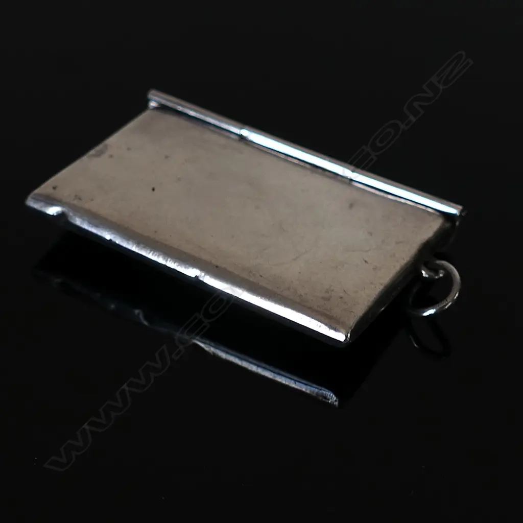 1915 Chester Hallmarked Silver Double Compartment Stamp Envelope Image 1++