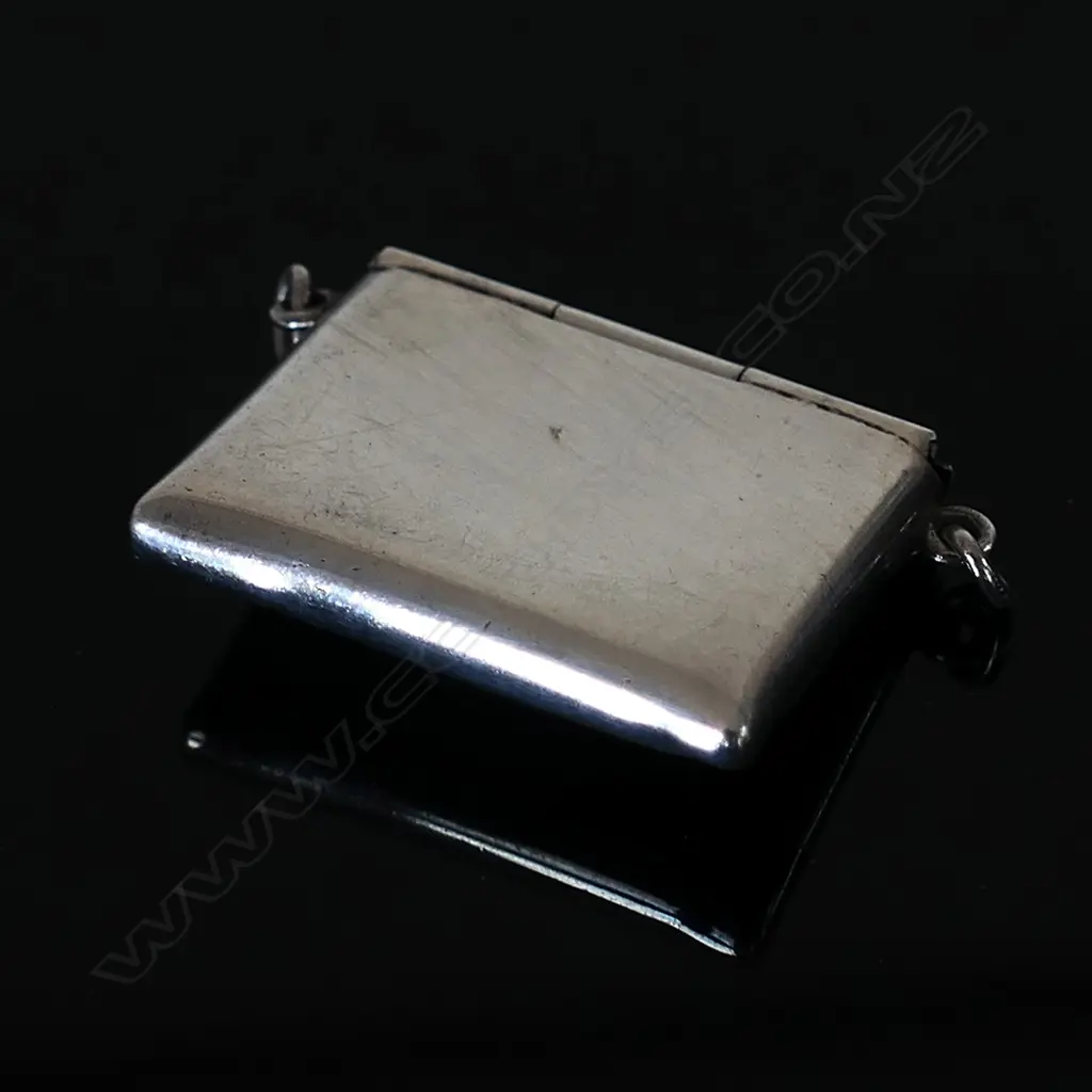 Marked “Sterling” (on the flap) plus maker’s cipher Single Compartment Stamp Envelope Image 1++