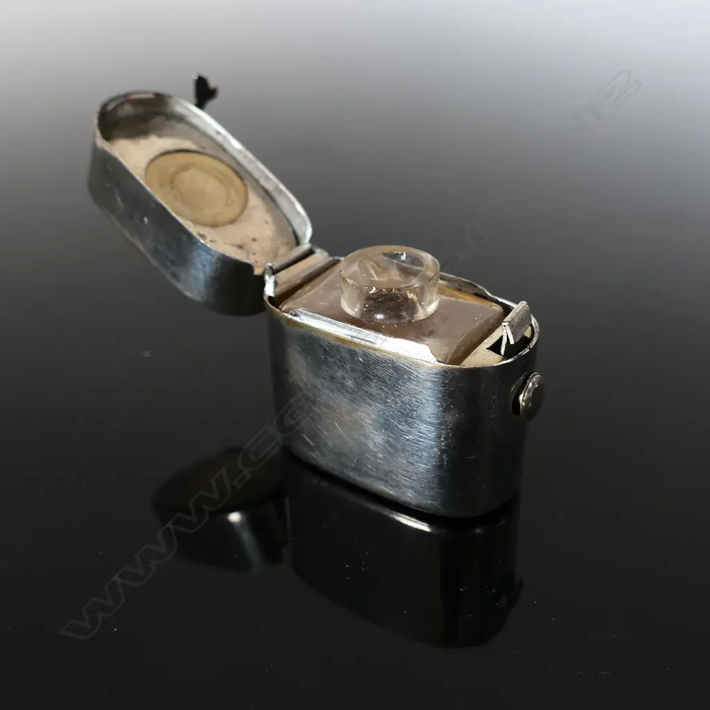 Nickel  Travelling Inkwell, Image 1++