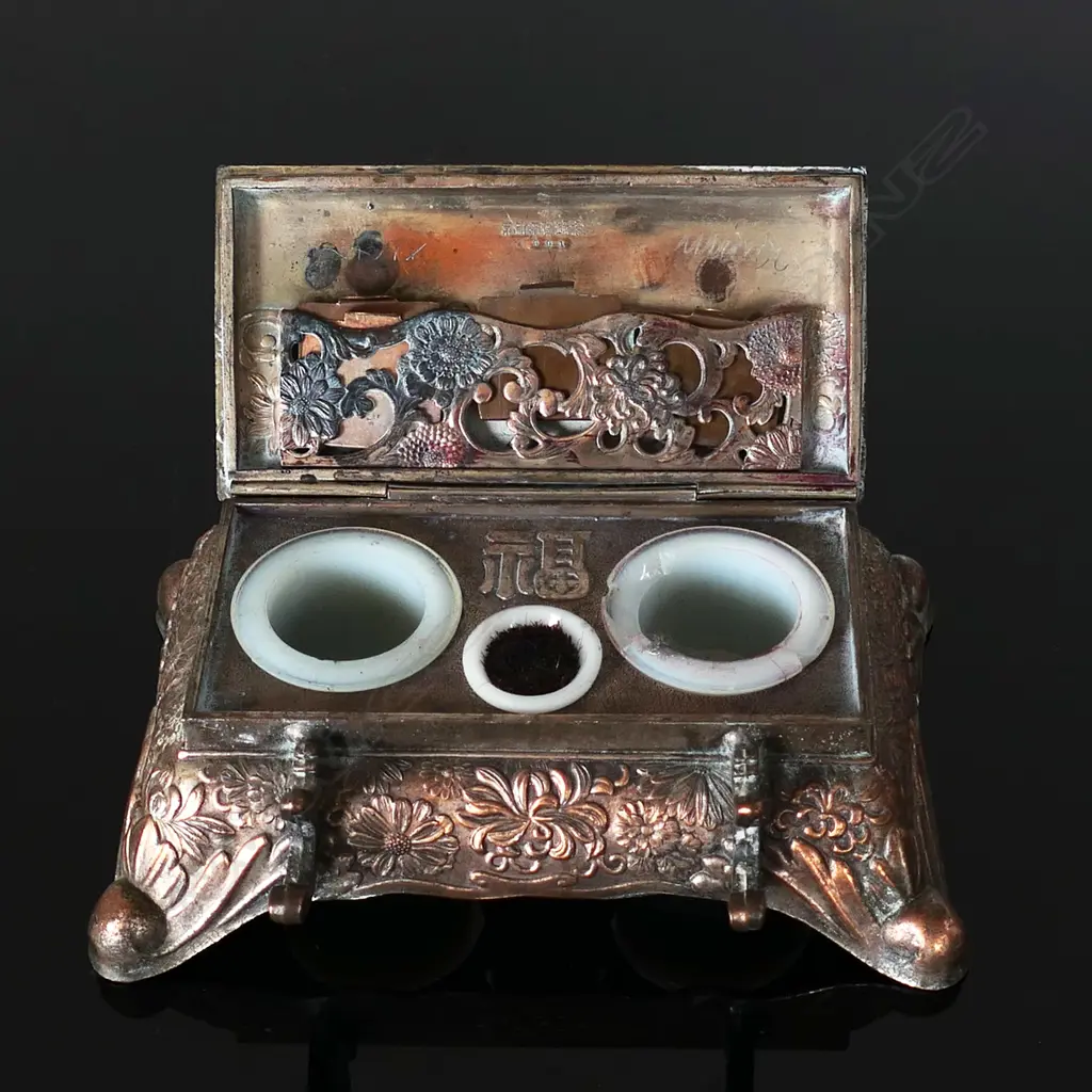 Japanese Meiji Period Desk Stand with Two Inkwells flanking a nib wipe, together with three stamp compartments in the  lid. Image 1++