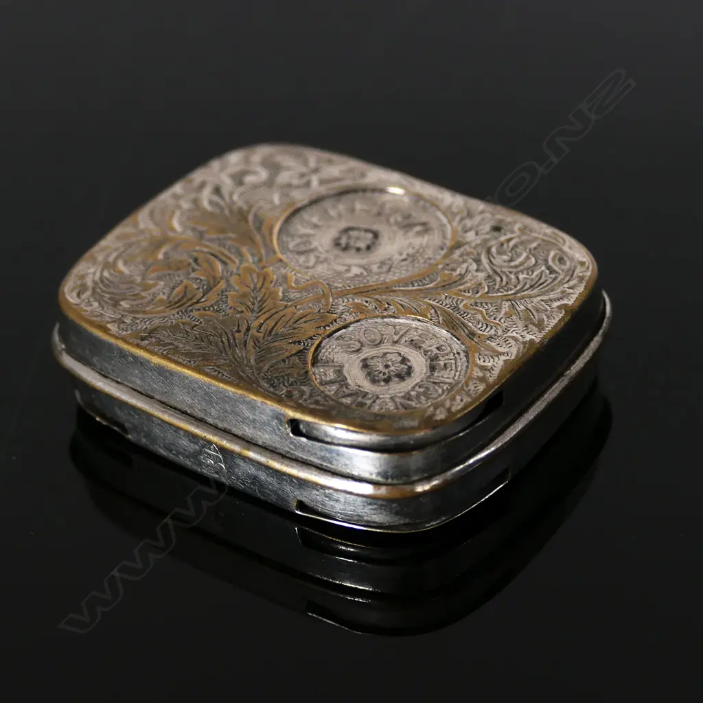 Antique Plated Coin and Sovereign Holder, Image 1++