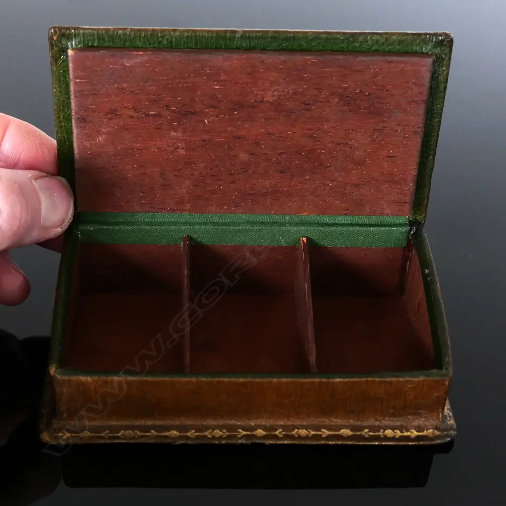 Brown Morocco Leather Three Compartment Stamp Box Image 1++