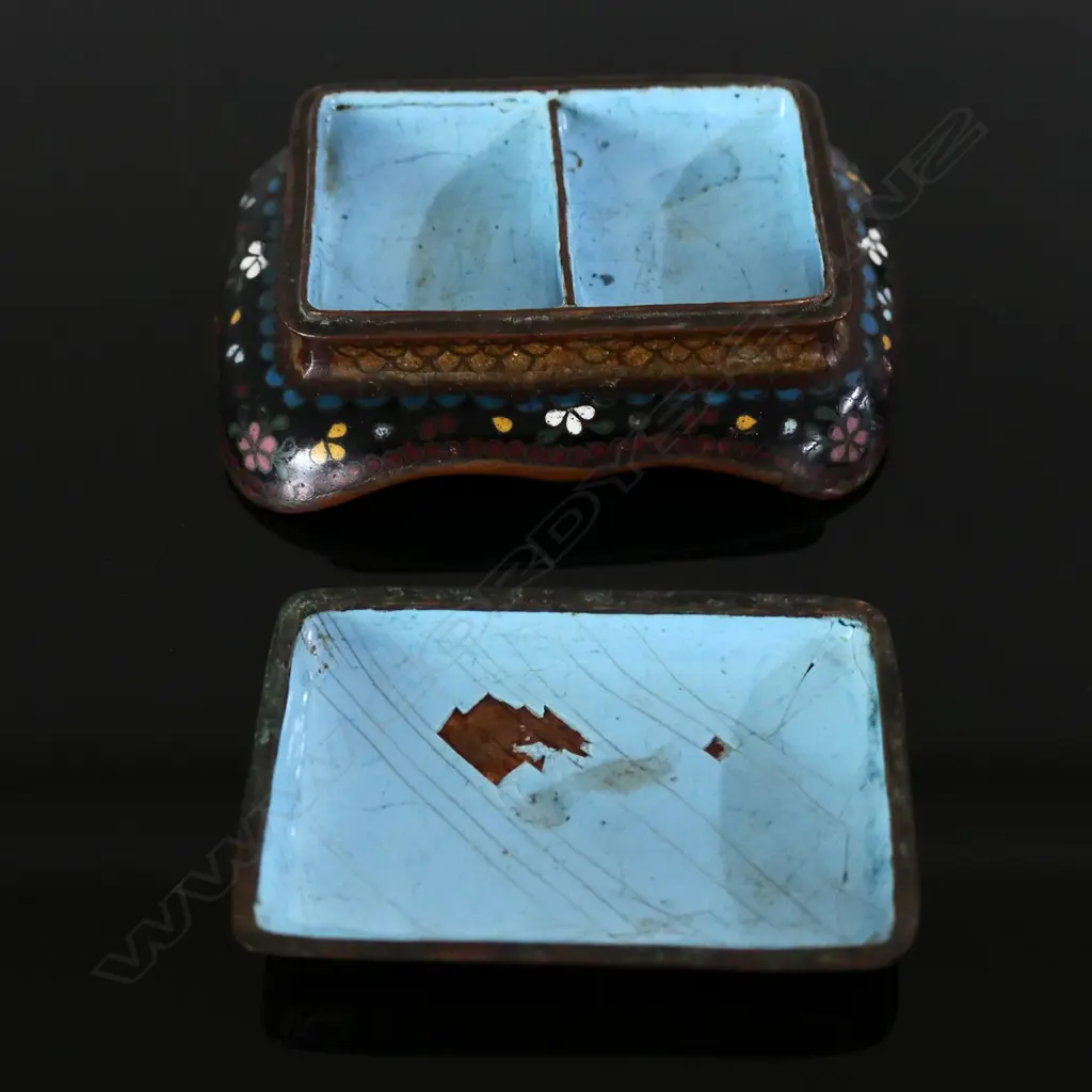 Japanese Cloisonné Enamel Double Compartment Stamp Box, Image 1++