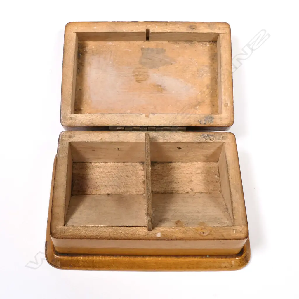 Mauchline Ware Double Stamp Compartment Stamp Box, Image 1++