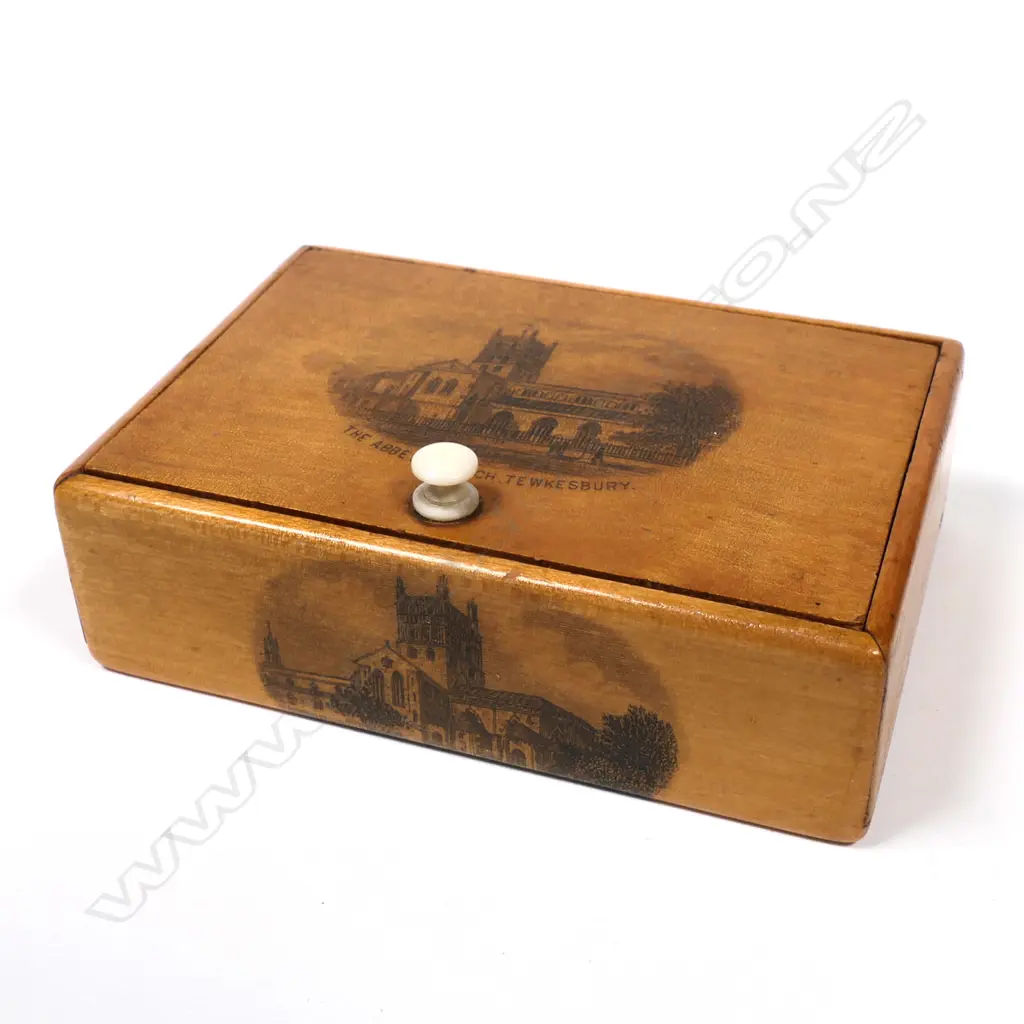 Mauchline Ware Double Stamp Compartment Stamp Box, Image 1++