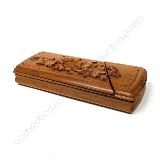 Finely Carved Boxwood Three Compartment Stamp Box,
