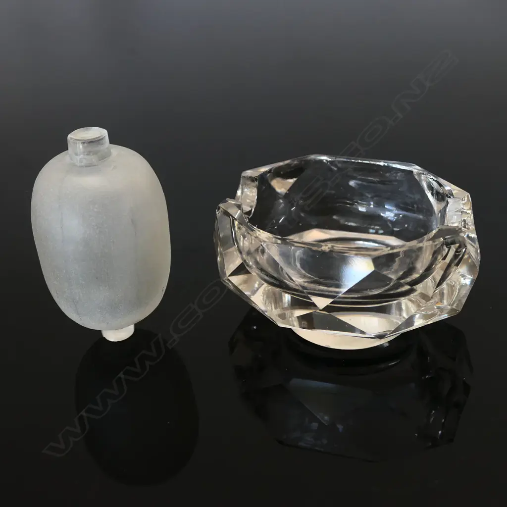 Vintage Victorian Cut Glass Stamp Damper, Image 1++