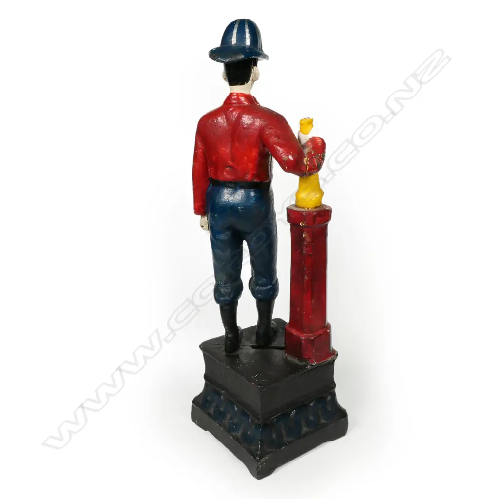 Cast Iron American Novelty Money Box, USA FIRE CHIEF Image 1++
