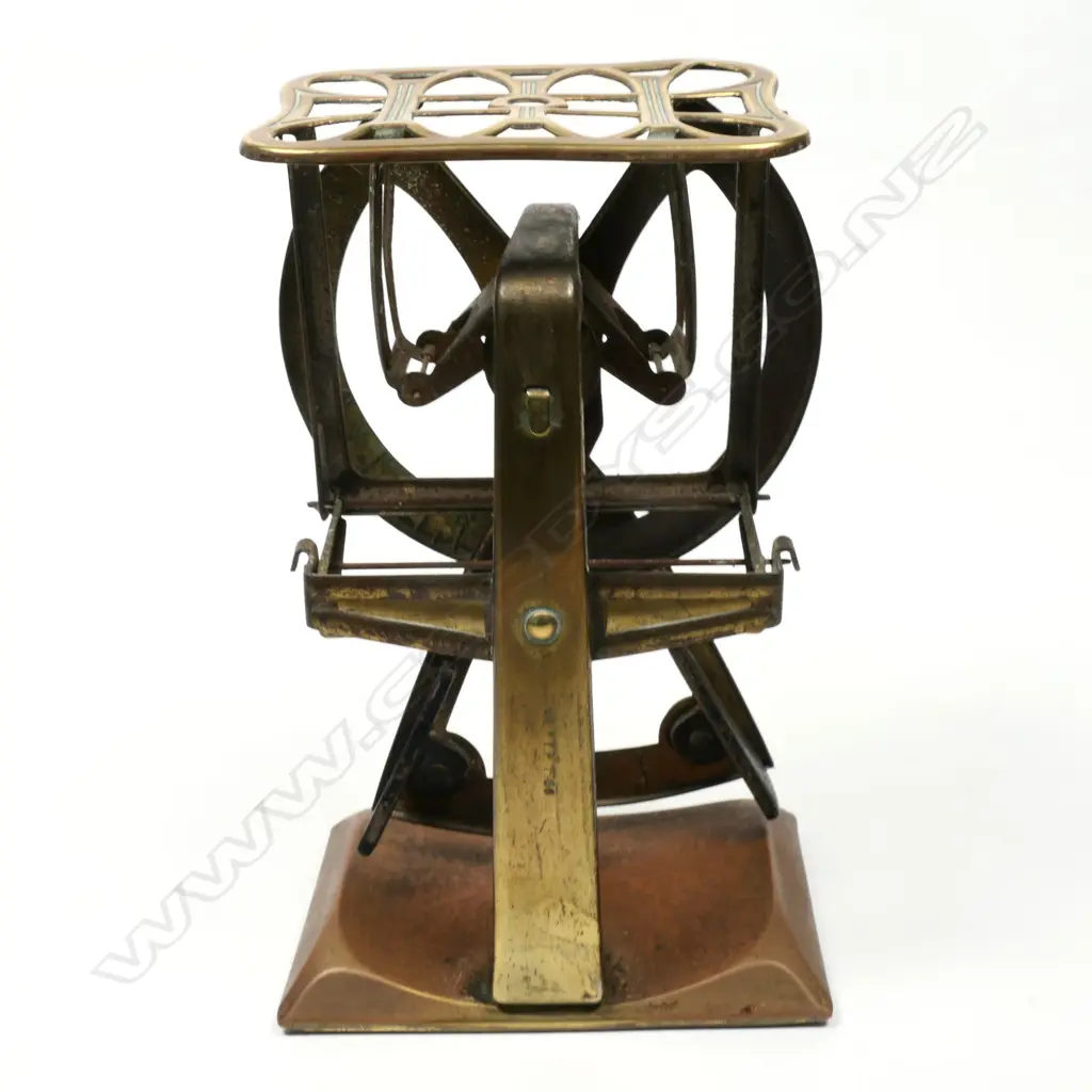 German Brass and Bronze Columbus “Bilateral” Letter scale, Image 1++