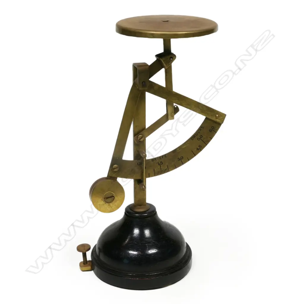Neat German Brass and ‘Plastic’ Base, Pendulum Balance, Image 1++