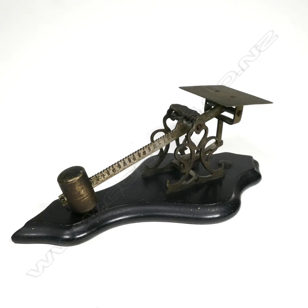 USA Vintage Scales, Fairbank Type, weighs up to 8 oz. Image 1++