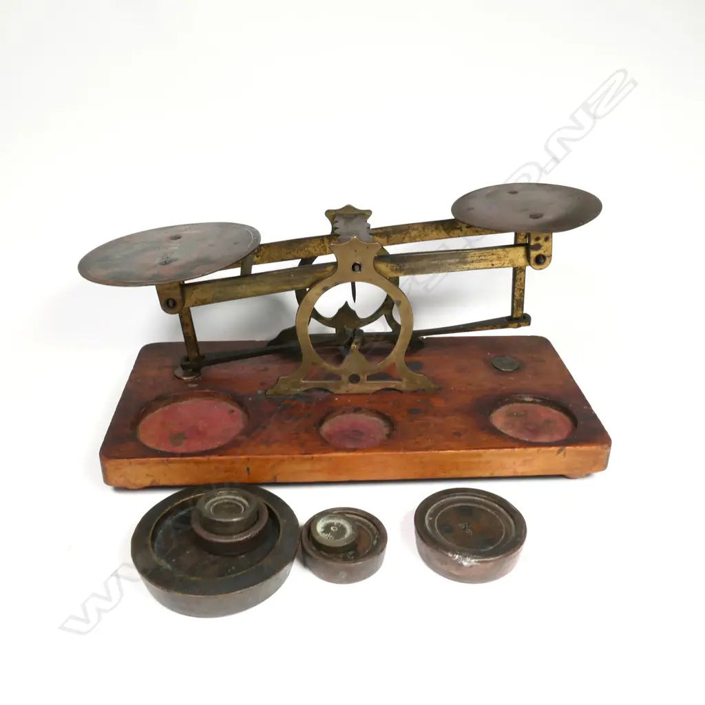 Vintage Postal Scales, manufactured by George Wright & Co. London, Image 1++