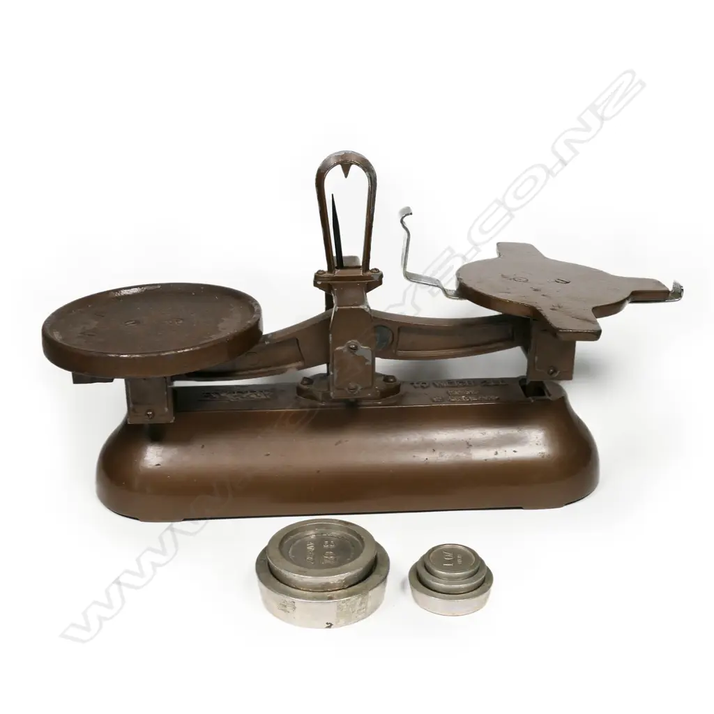 Vintage Cast Iron Postal Scales, manufactured by W & T Avery, London. Image 1++