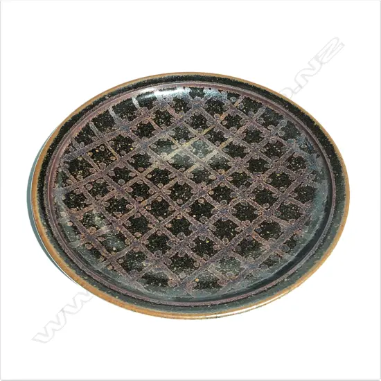 Graeme Storm stoneware dish