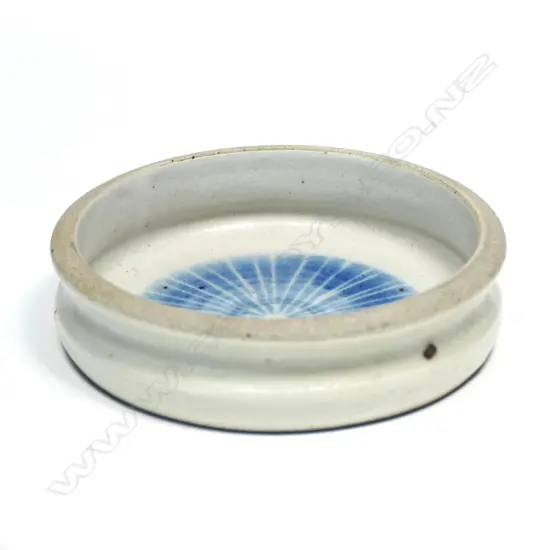 Graeme Storm stoneware shallow bowl