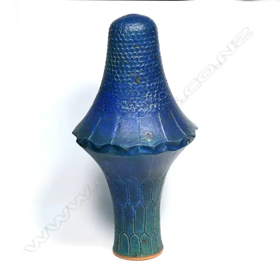 Graeme Storm stoneware sculpture