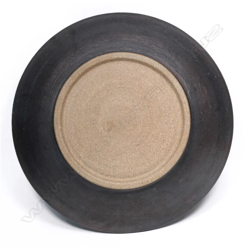 Graeme Storm stoneware dish Image 1++