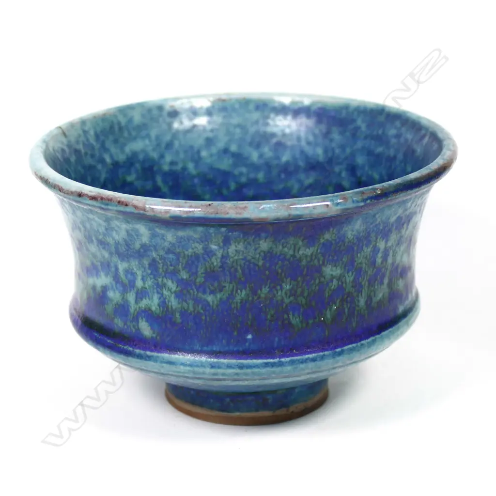 Graeme Storm stoneware pedestal bowl Image 1++