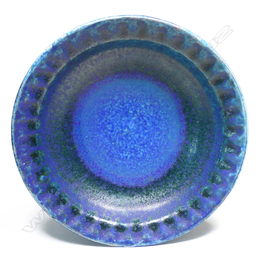 Graeme Storm stoneware raised flared bowl Image 1++